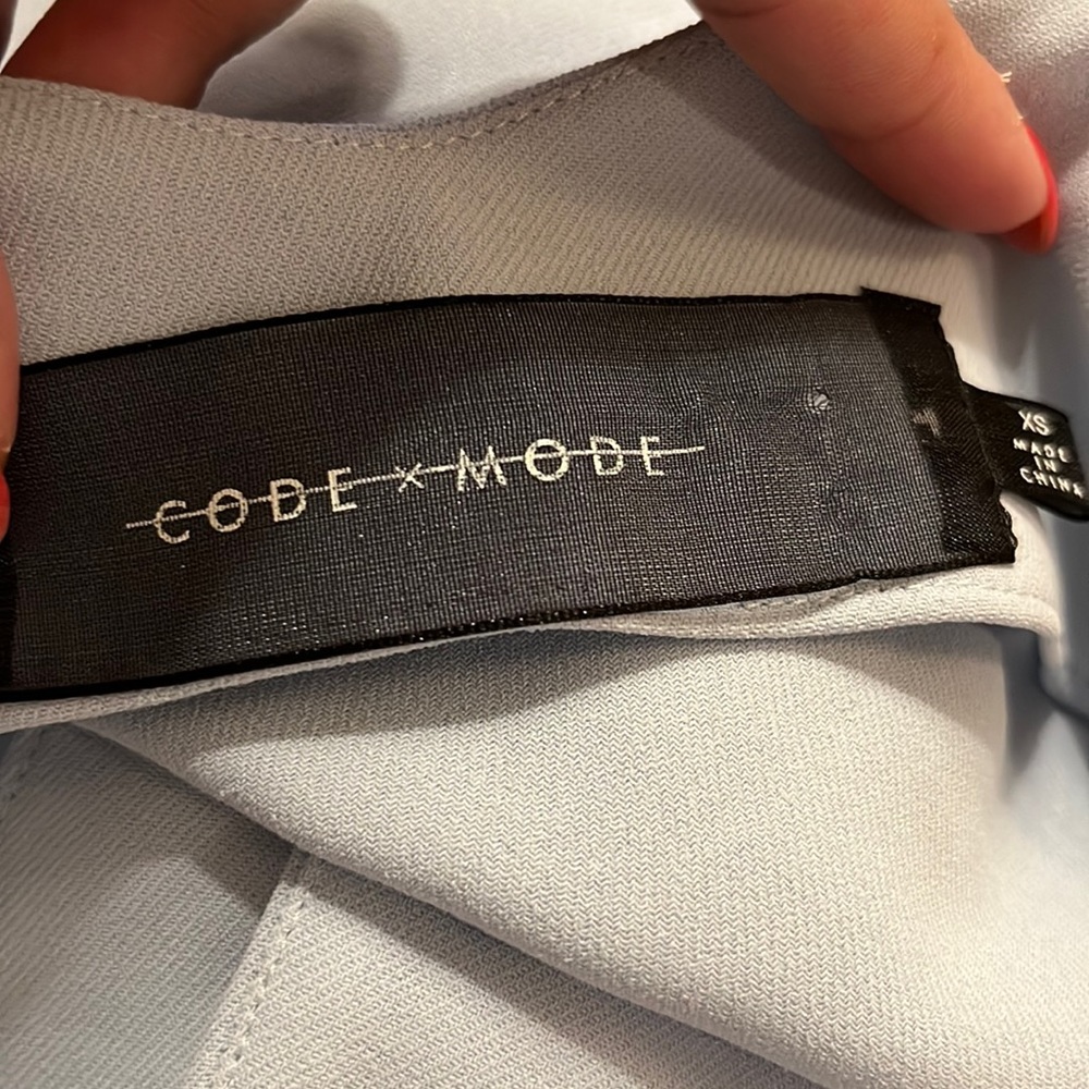 Code x Mode tank top - Picture 3 of 5